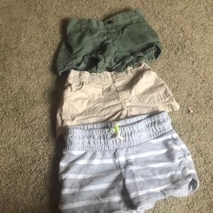 3 pairs of shorts 4T